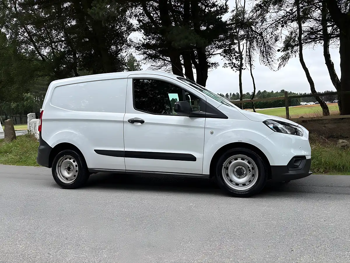 Used 2020 Ford Transit Courier Leader L1 White - Interior and Exterior details 3