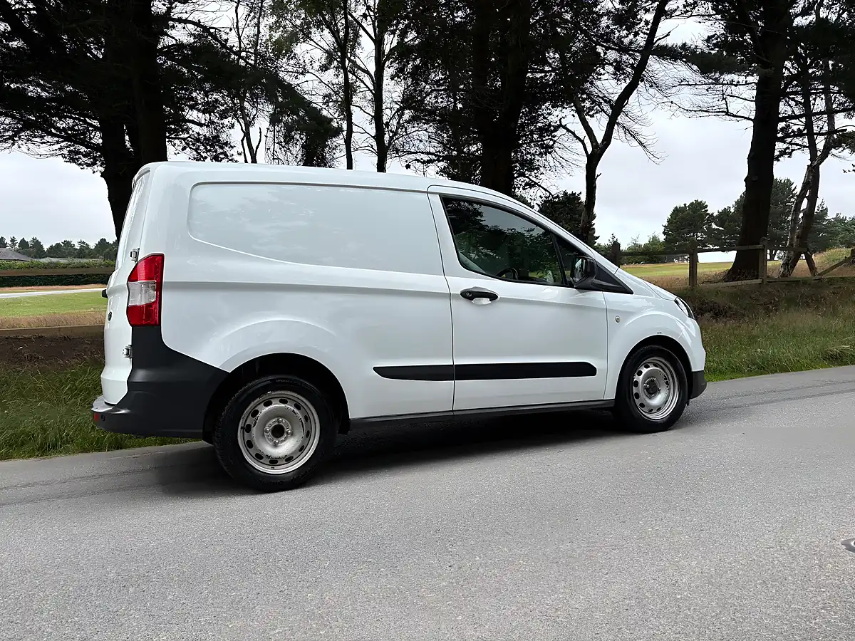 Used 2020 Ford Transit Courier Leader L1 White - Interior and Exterior details 5