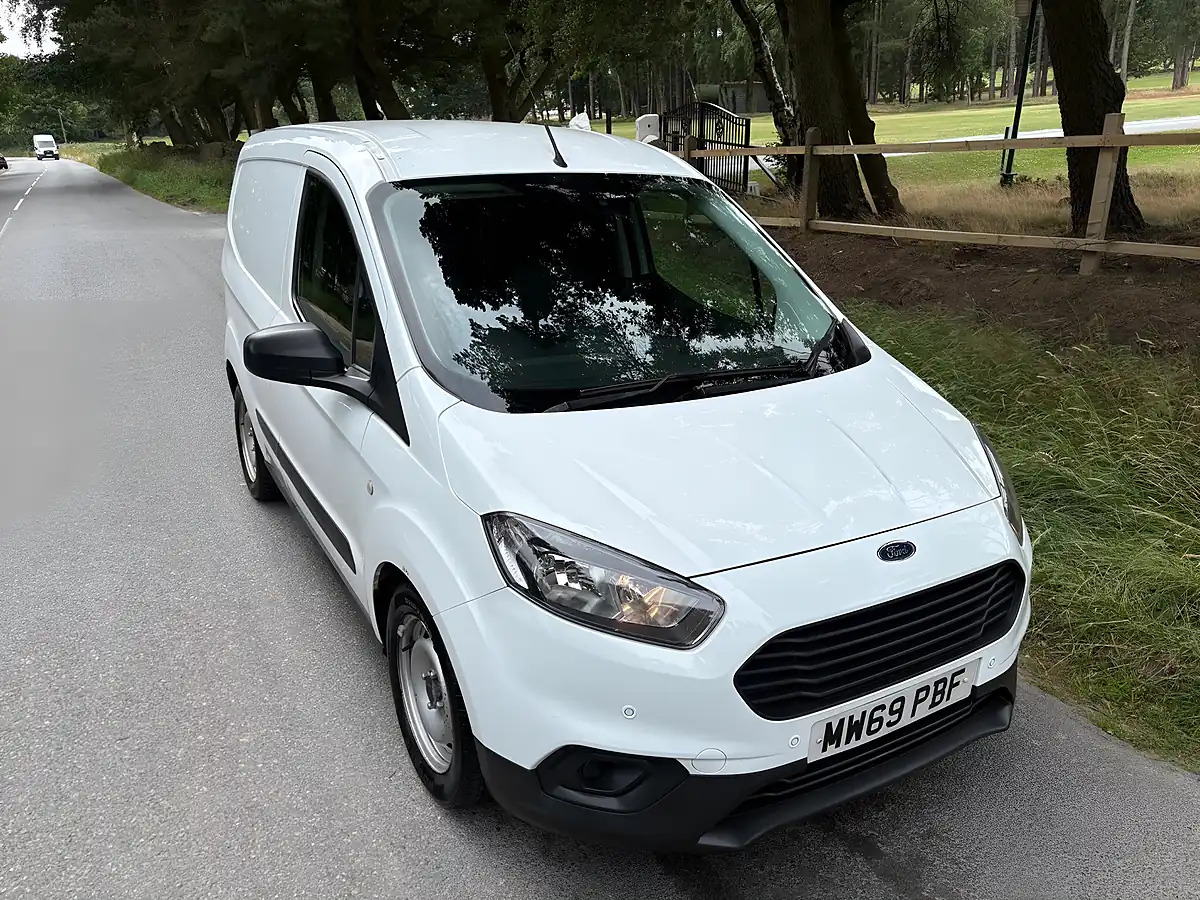 Used 2020 Ford Transit Courier Leader L1 White - Interior and Exterior details 9