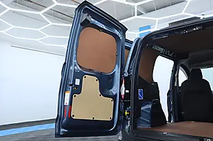Used 2020 Ford Transit Courier Limited Blue - Interior and Exterior details 12
