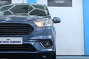 Used 2020 Ford Transit Courier Limited Blue - Interior and Exterior details 5