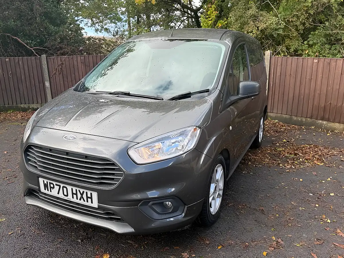 Used 2020 Ford Transit Courier Limited Grey - Interior and Exterior details 11