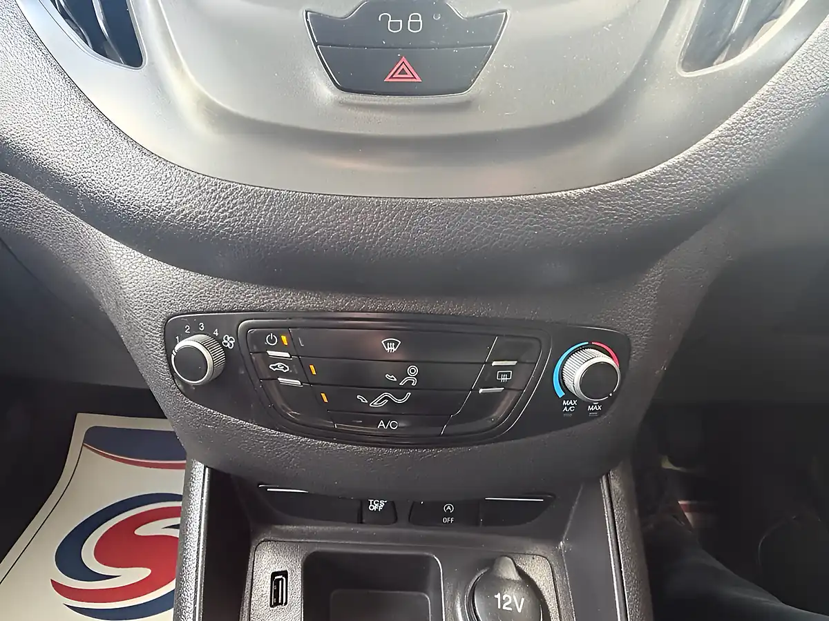 Used 2020 Ford Transit Courier Limited Grey - Interior and Exterior details 15