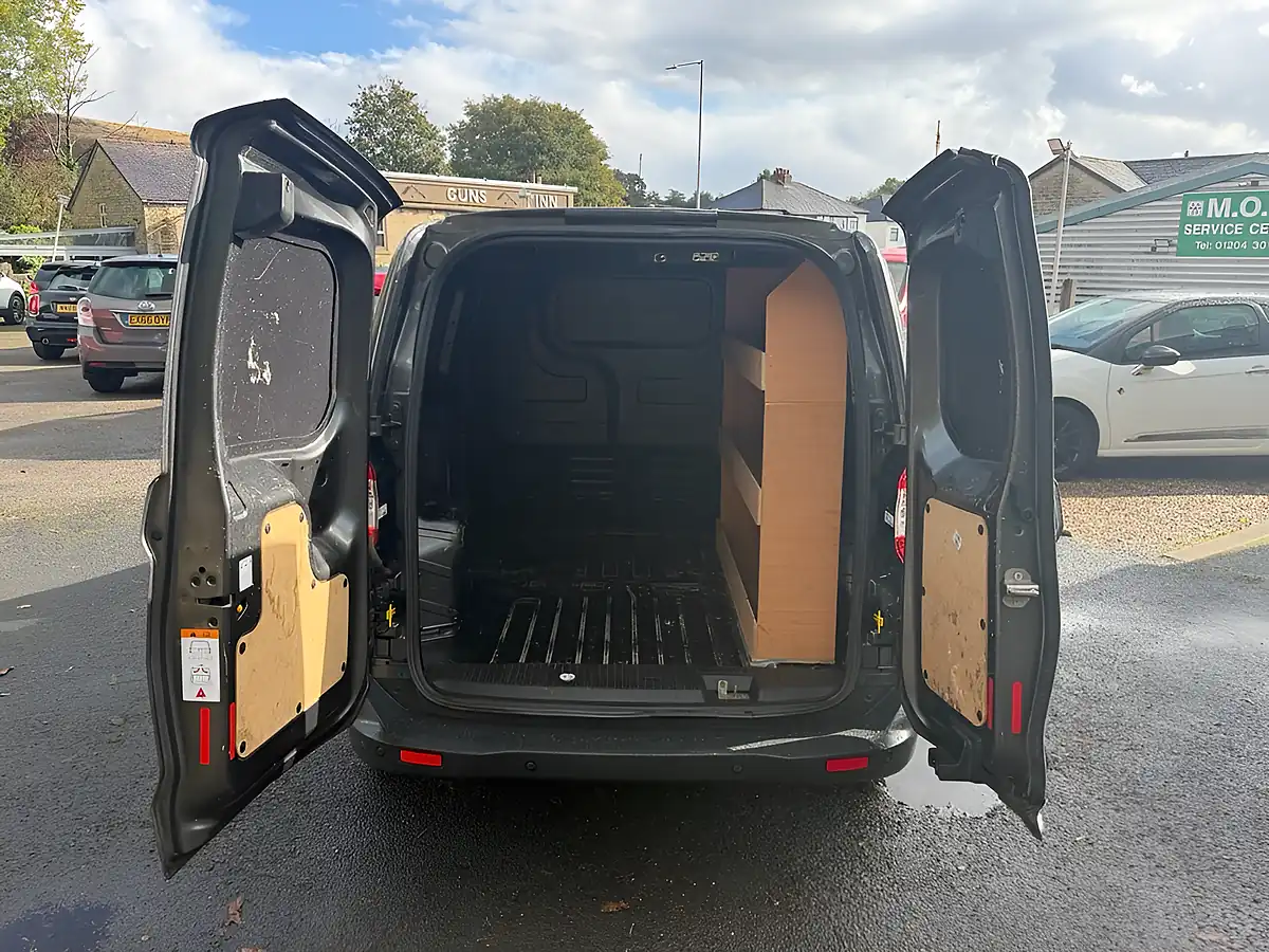 Used 2020 Ford Transit Courier Limited Grey - Interior and Exterior details 18