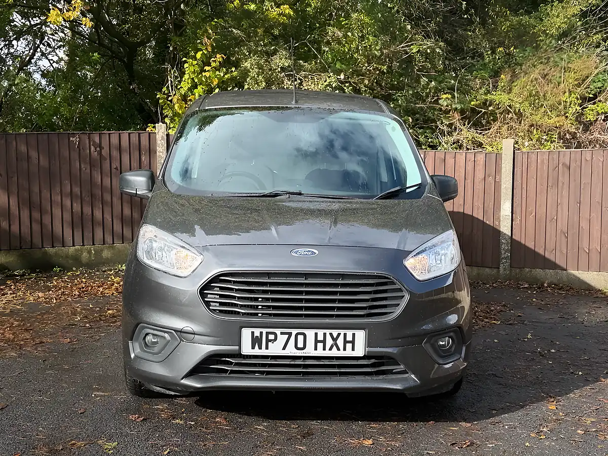 Used 2020 Ford Transit Courier Limited Grey - Interior and Exterior details 7