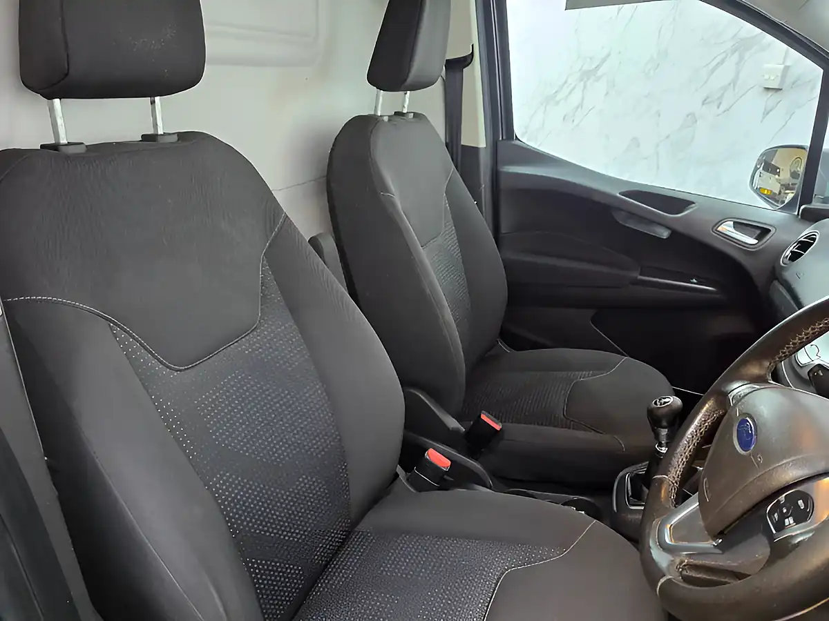 Used 2020 Ford Transit Courier Limited L1 Grey - Interior and Exterior details 14