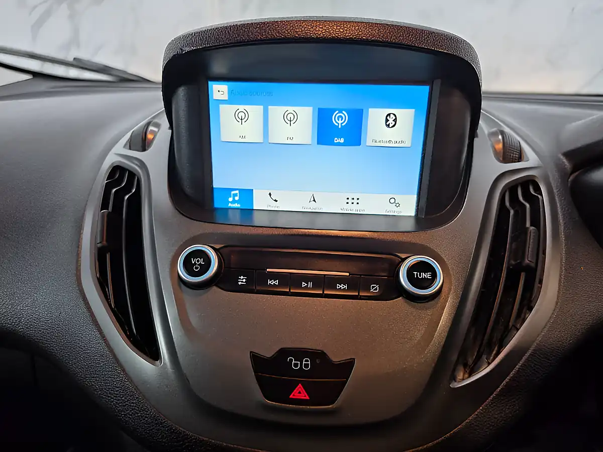 Used 2020 Ford Transit Courier Limited L1 Grey - Interior and Exterior details 17