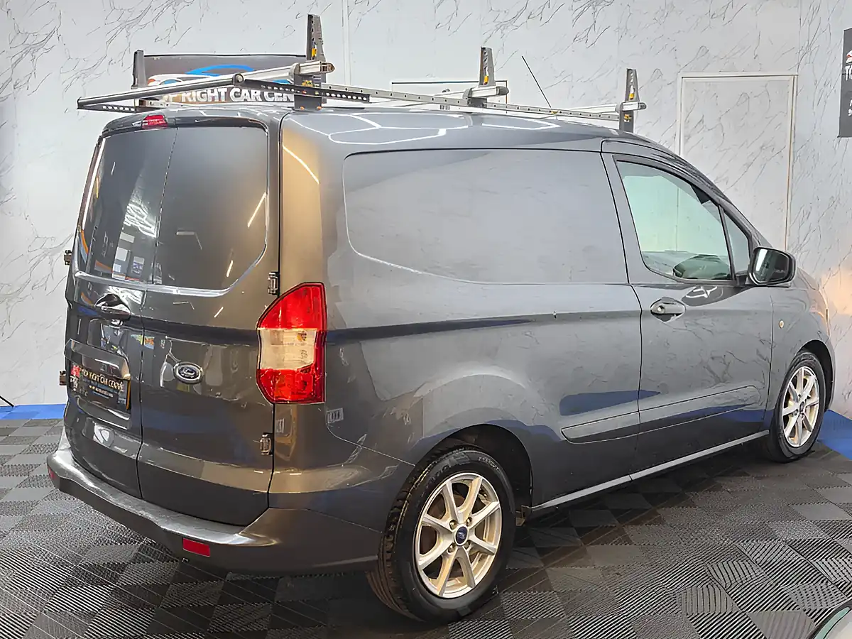 Used 2020 Ford Transit Courier Limited L1 Grey - Interior and Exterior details 8