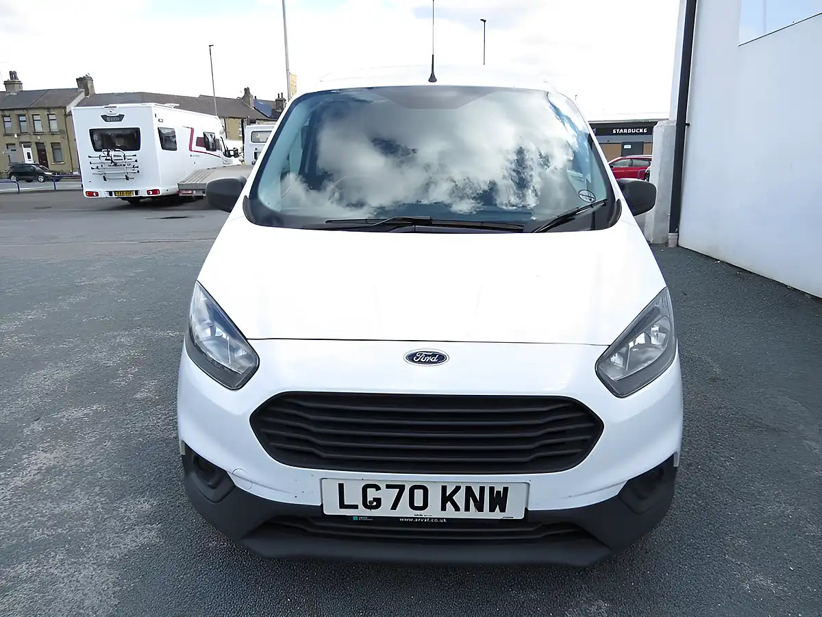 Used 2020 Ford Transit Courier Trend White - Interior and Exterior details 12