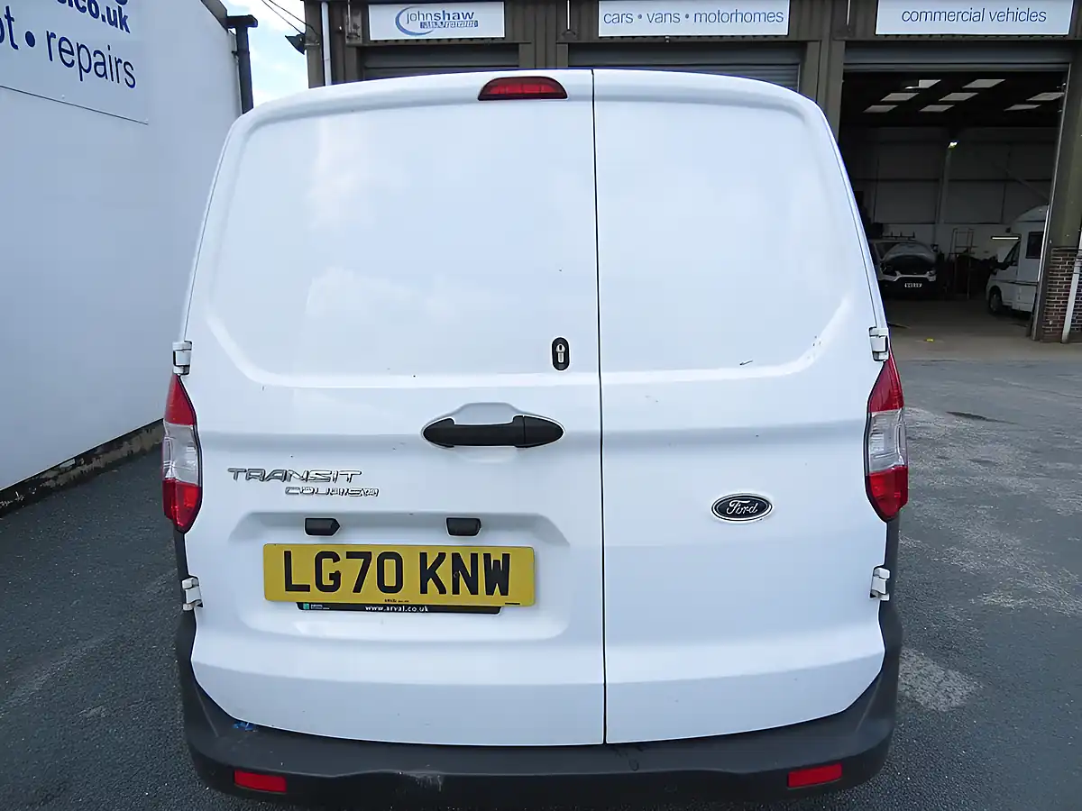 Used 2020 Ford Transit Courier Trend White - Interior and Exterior details 14