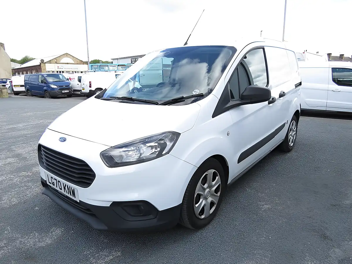 Used 2020 Ford Transit Courier Trend White - Interior and Exterior details 4