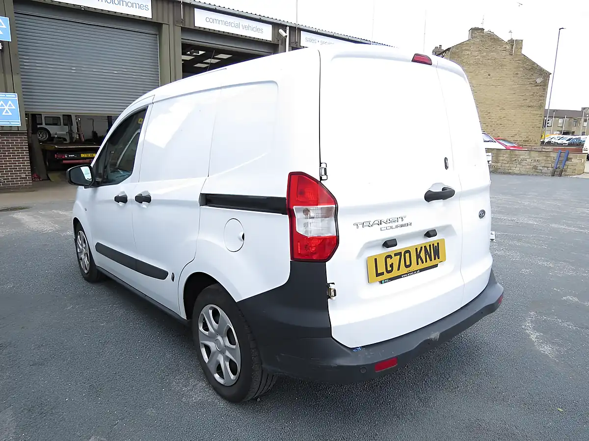 Used 2020 Ford Transit Courier Trend White - Interior and Exterior details 7