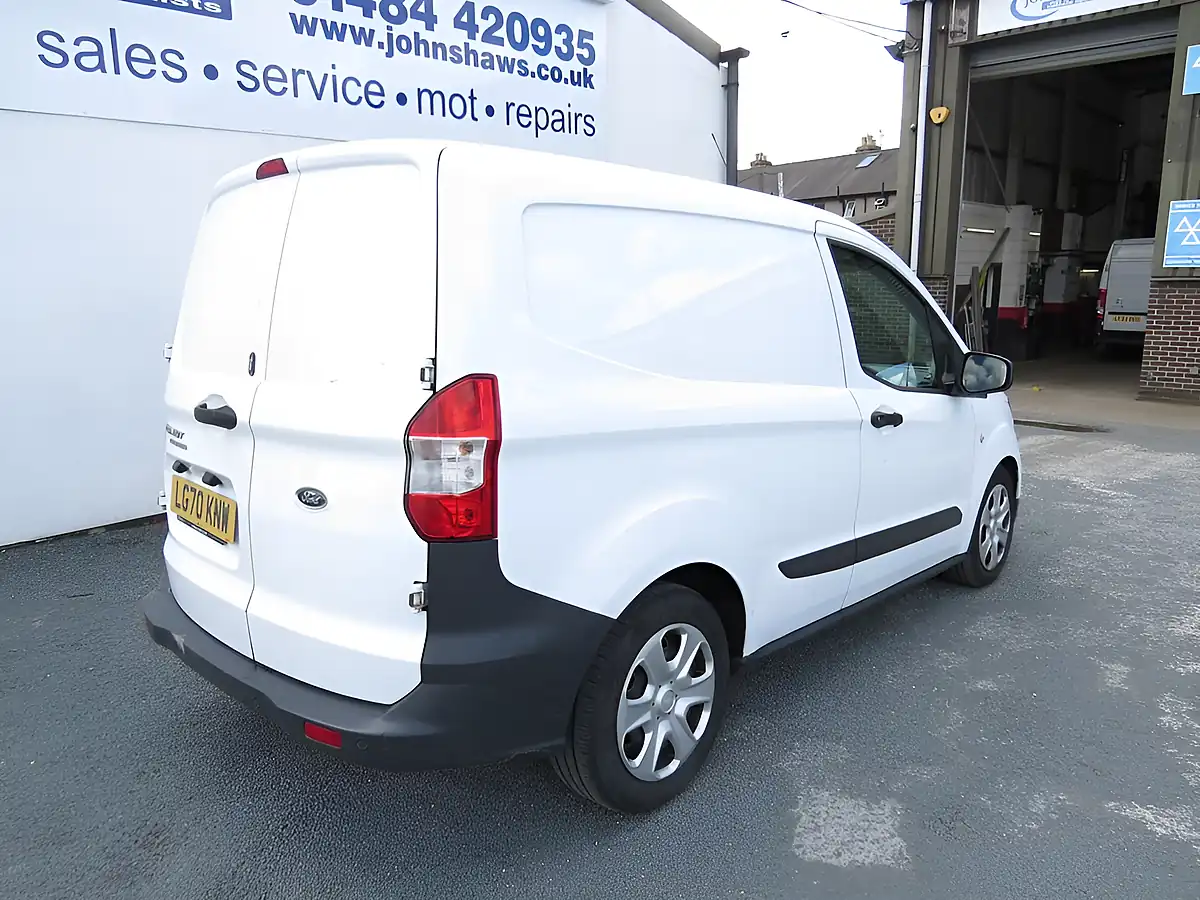 Used 2020 Ford Transit Courier Trend White - Interior and Exterior details 9