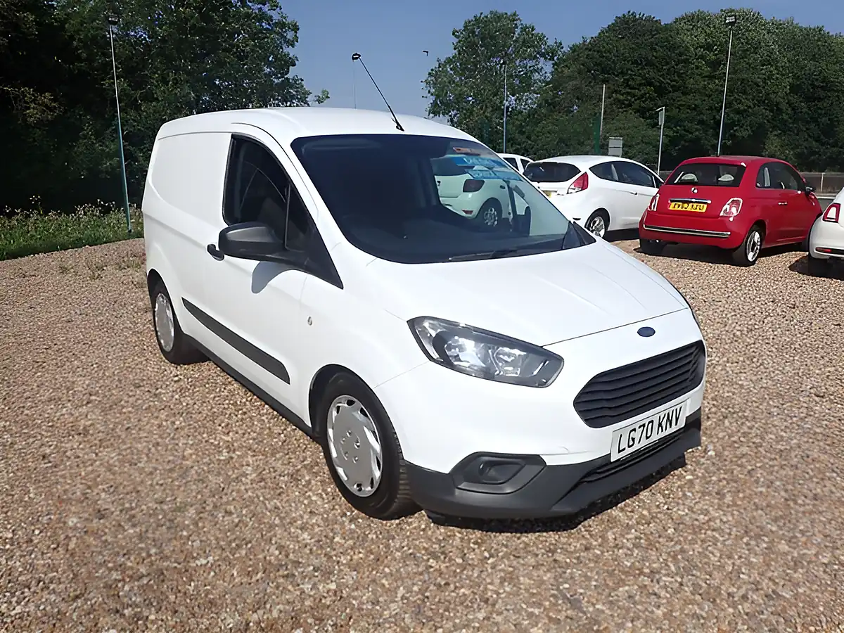 Used 2020 Ford Transit Courier Trend White - Front View