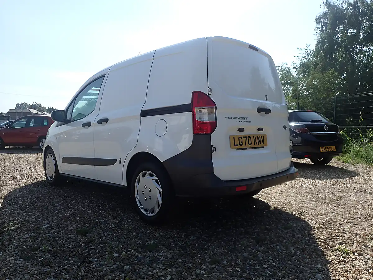Used 2020 Ford Transit Courier Trend White - Interior and Exterior details 16