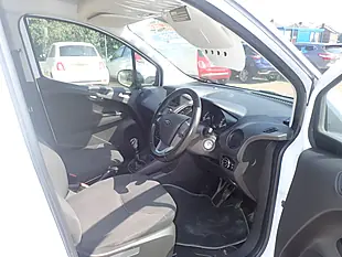 Used 2020 Ford Transit Courier Trend White - Interior and Exterior details 5