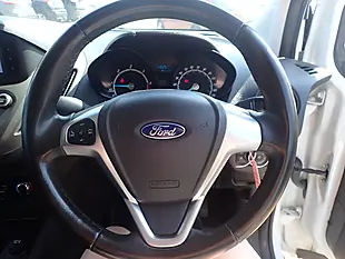 Used 2020 Ford Transit Courier Trend White - Interior and Exterior details 7