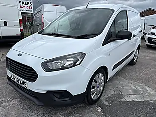 Used 2020 Ford Transit Courier Trend White - Interior and Exterior details 20