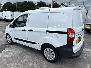Used 2020 Ford Transit Courier Trend White - Interior and Exterior details 6