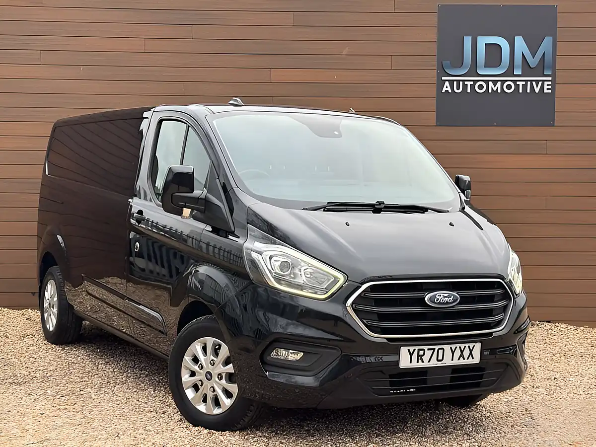 Used 2020 Ford Transit Custom 300 Limited Black - Front View
