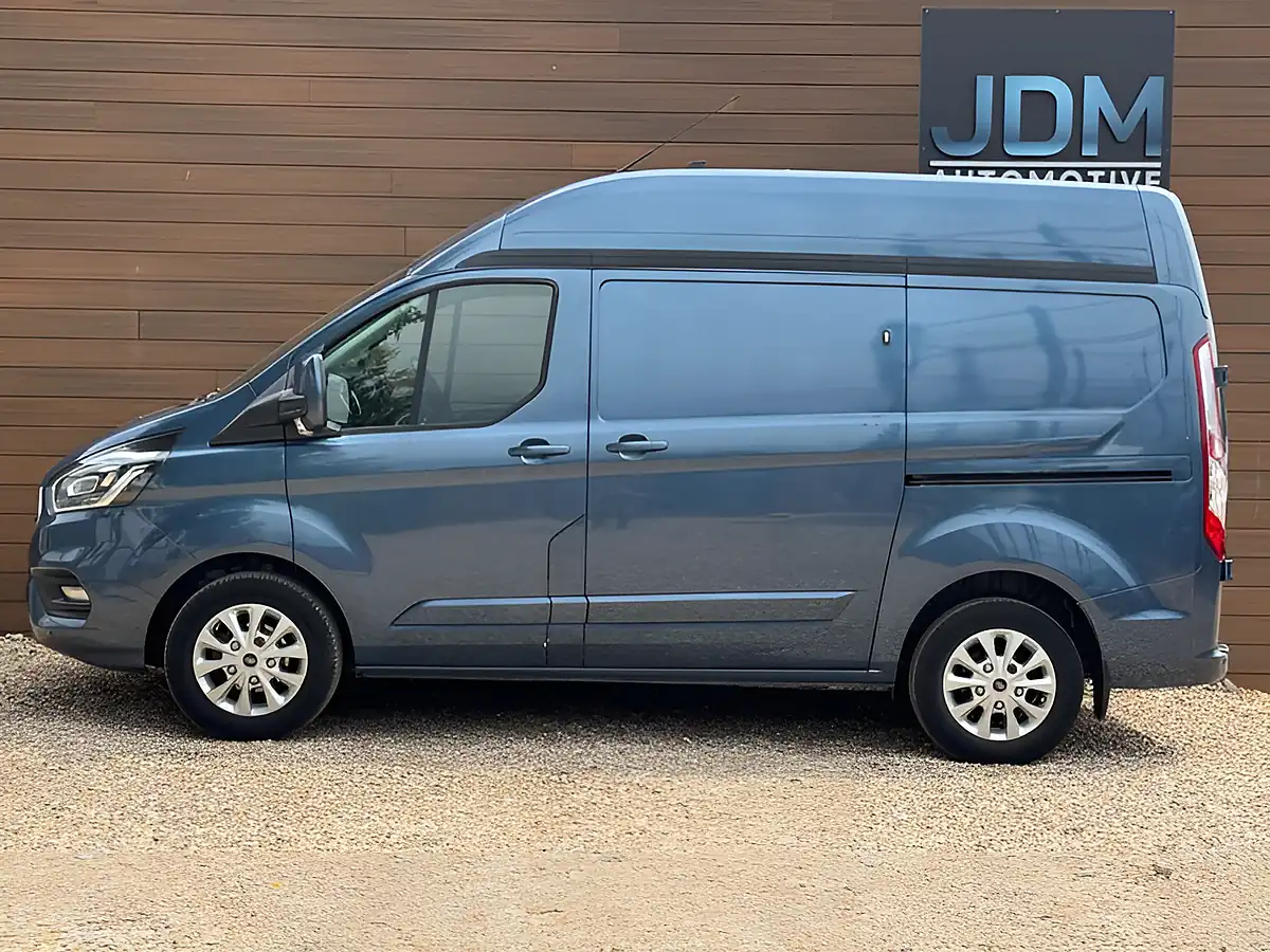 Used 2020 Ford Transit Custom 300 Limited L1-H2 Blue - Interior and Exterior details 7