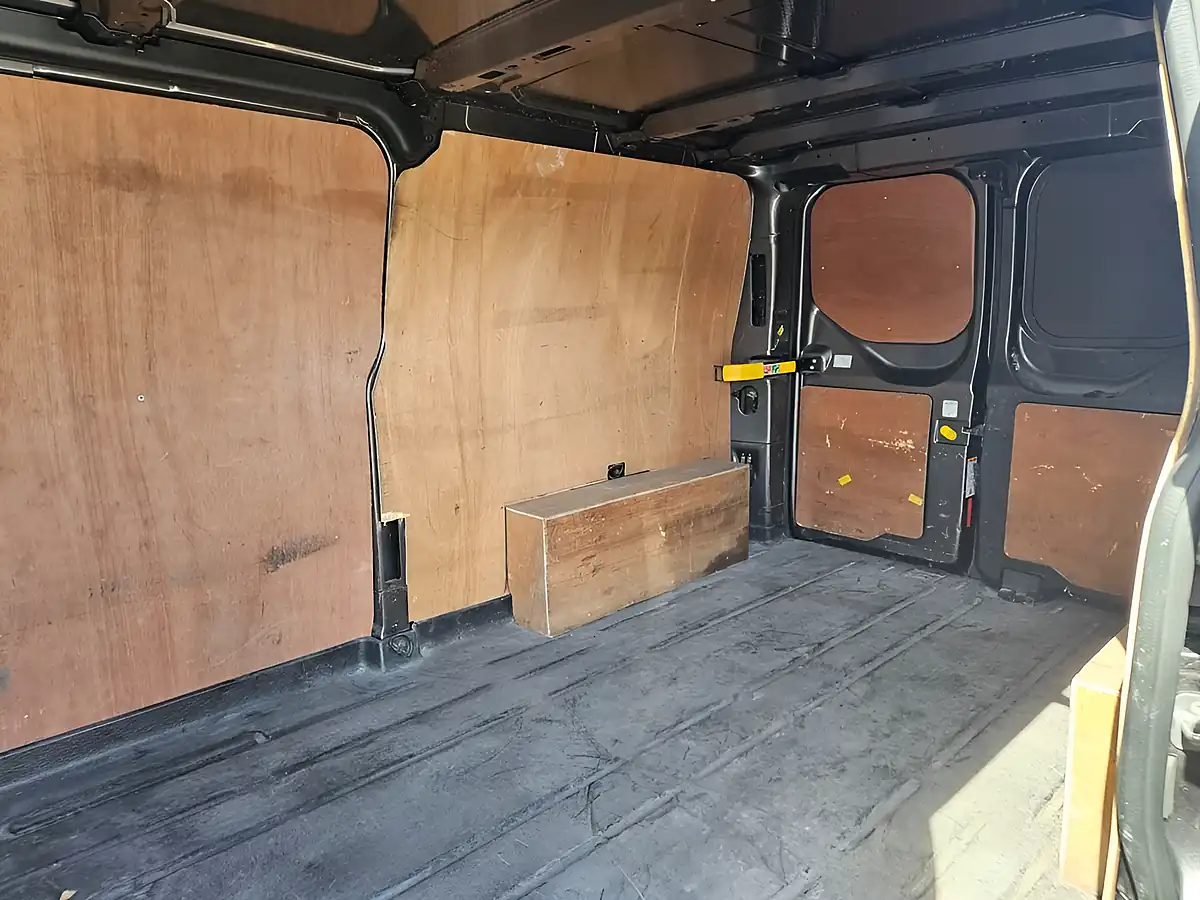 Used 2020 Ford Transit Custom 300 Limited Lwb Grey - Interior and Exterior details 10