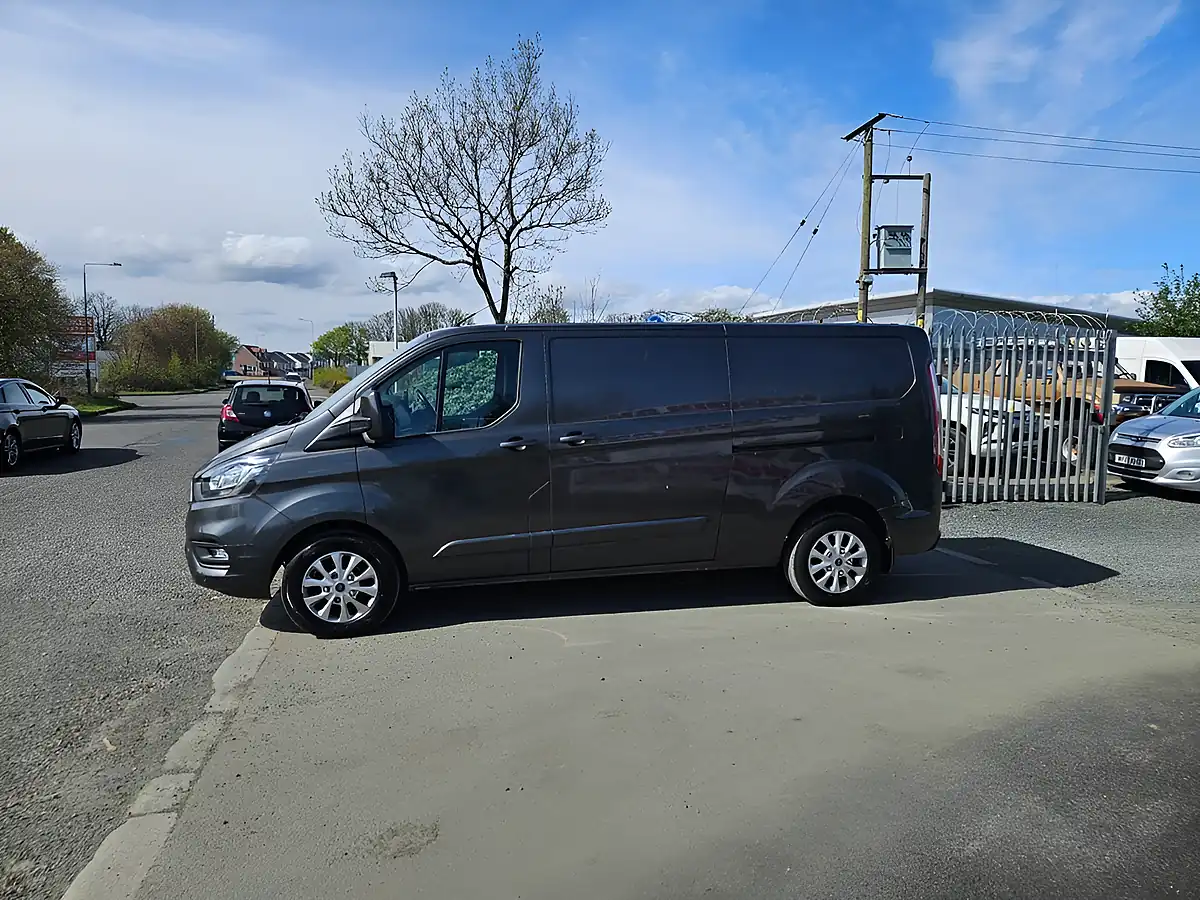 Used 2020 Ford Transit Custom 300 Limited Lwb Grey - Interior and Exterior details 5
