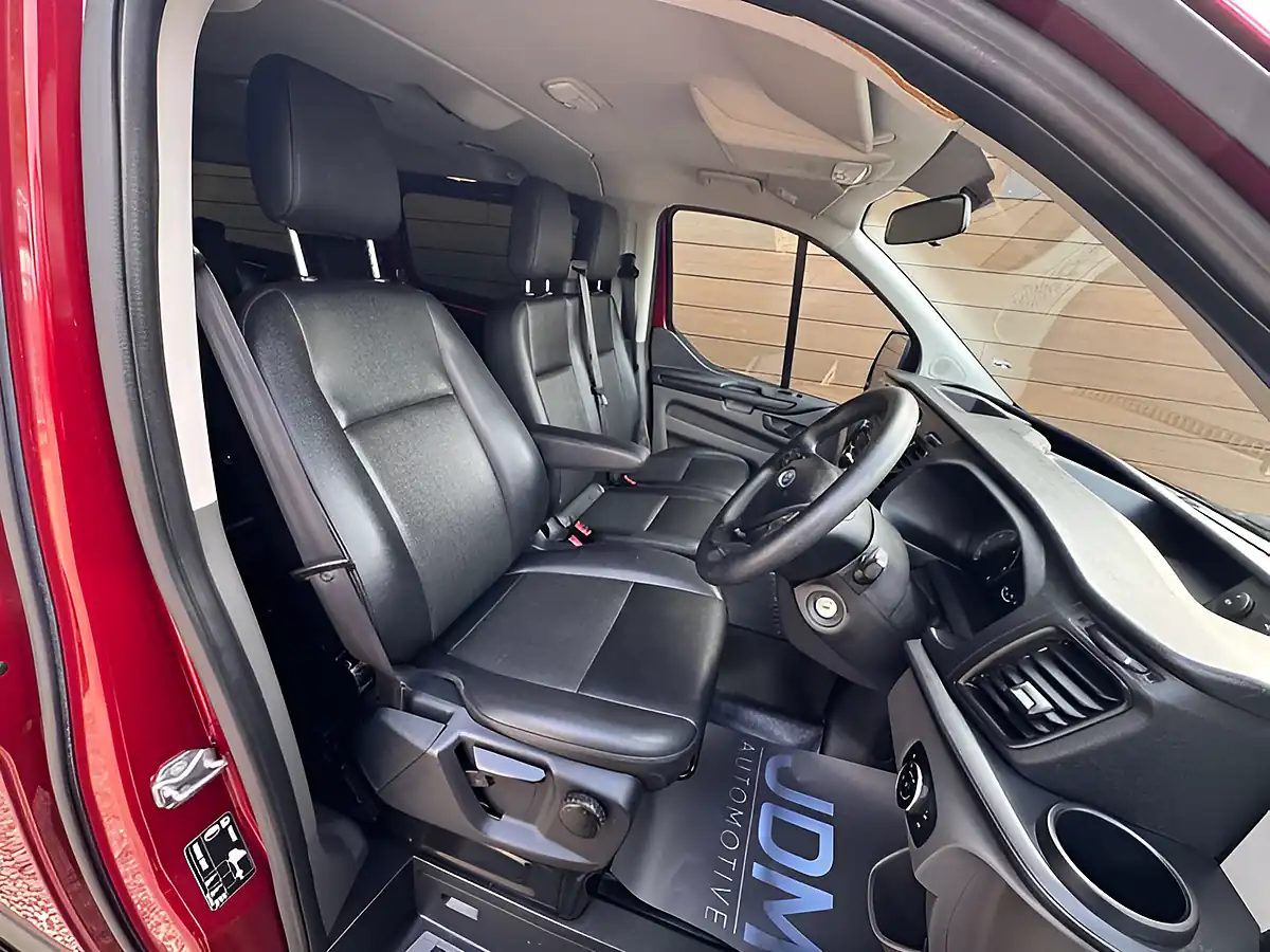 Used 2020 Ford Transit Custom 320 Leader Red - Interior and Exterior details 14