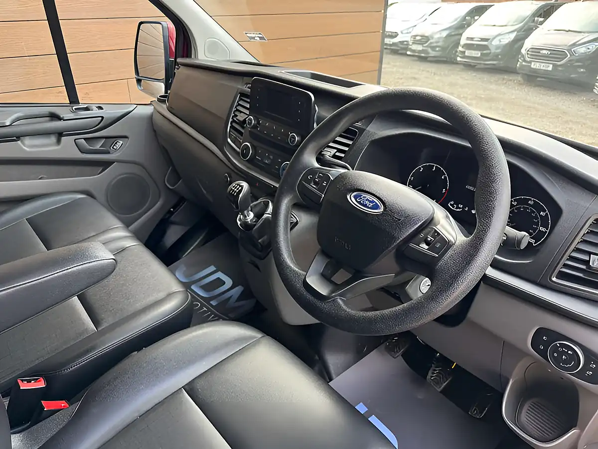 Used 2020 Ford Transit Custom 320 Leader Red - Interior and Exterior details 15