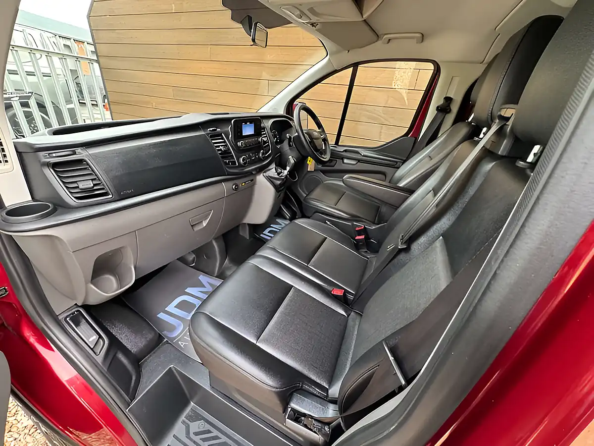 Used 2020 Ford Transit Custom 320 Leader Red - Interior and Exterior details 20