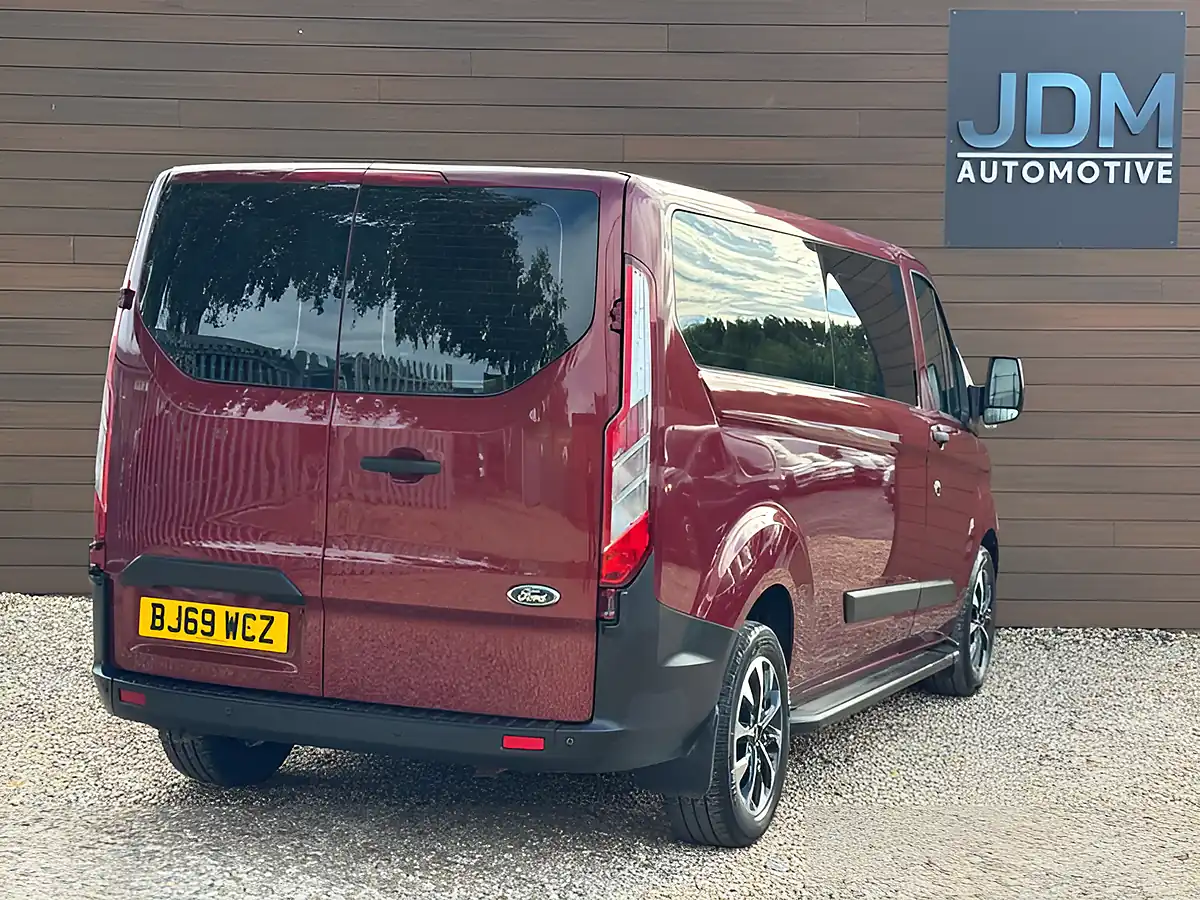Used 2020 Ford Transit Custom 320 Leader Red - Interior and Exterior details 3