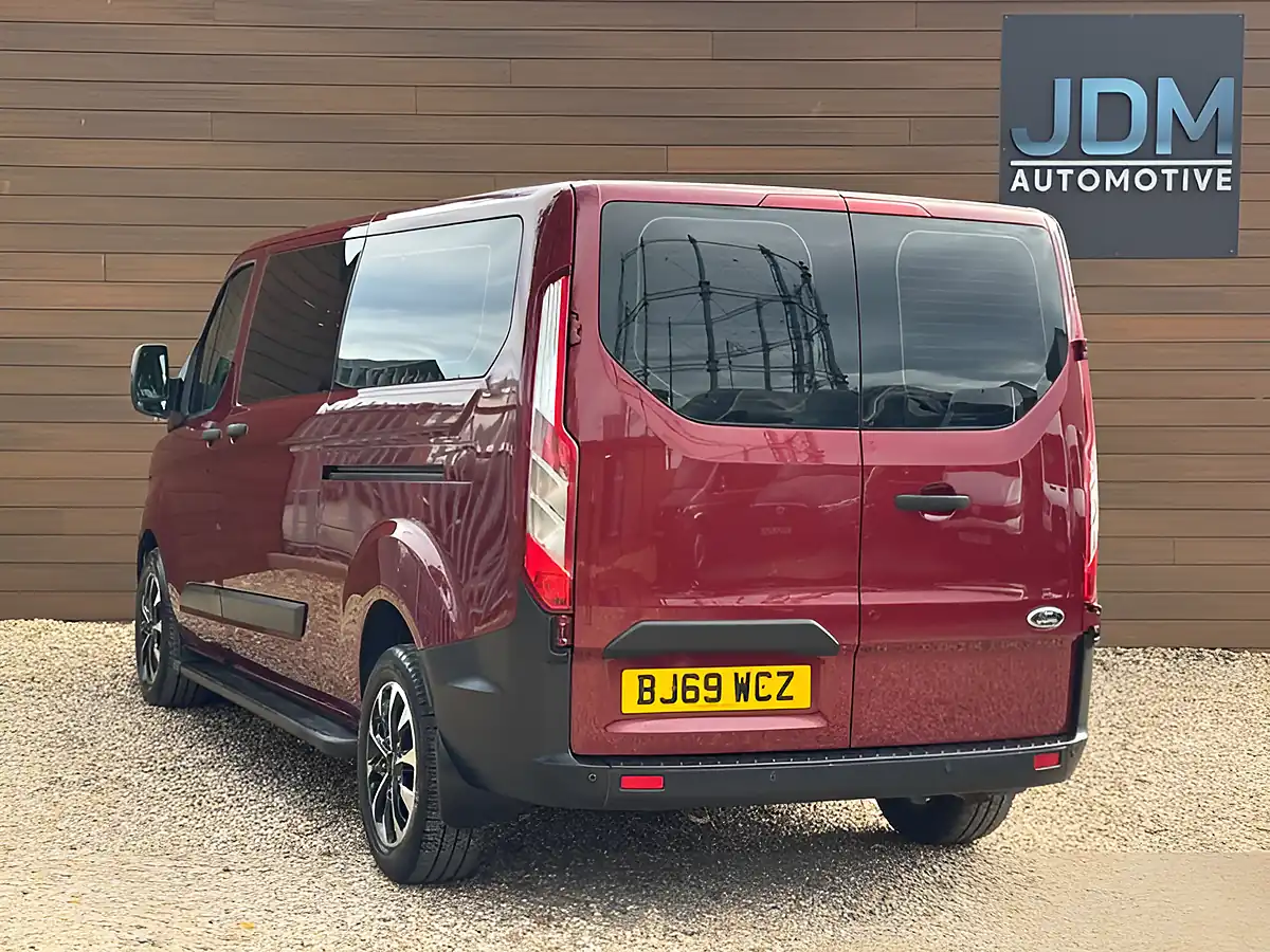 Used 2020 Ford Transit Custom 320 Leader Red - Interior and Exterior details 7