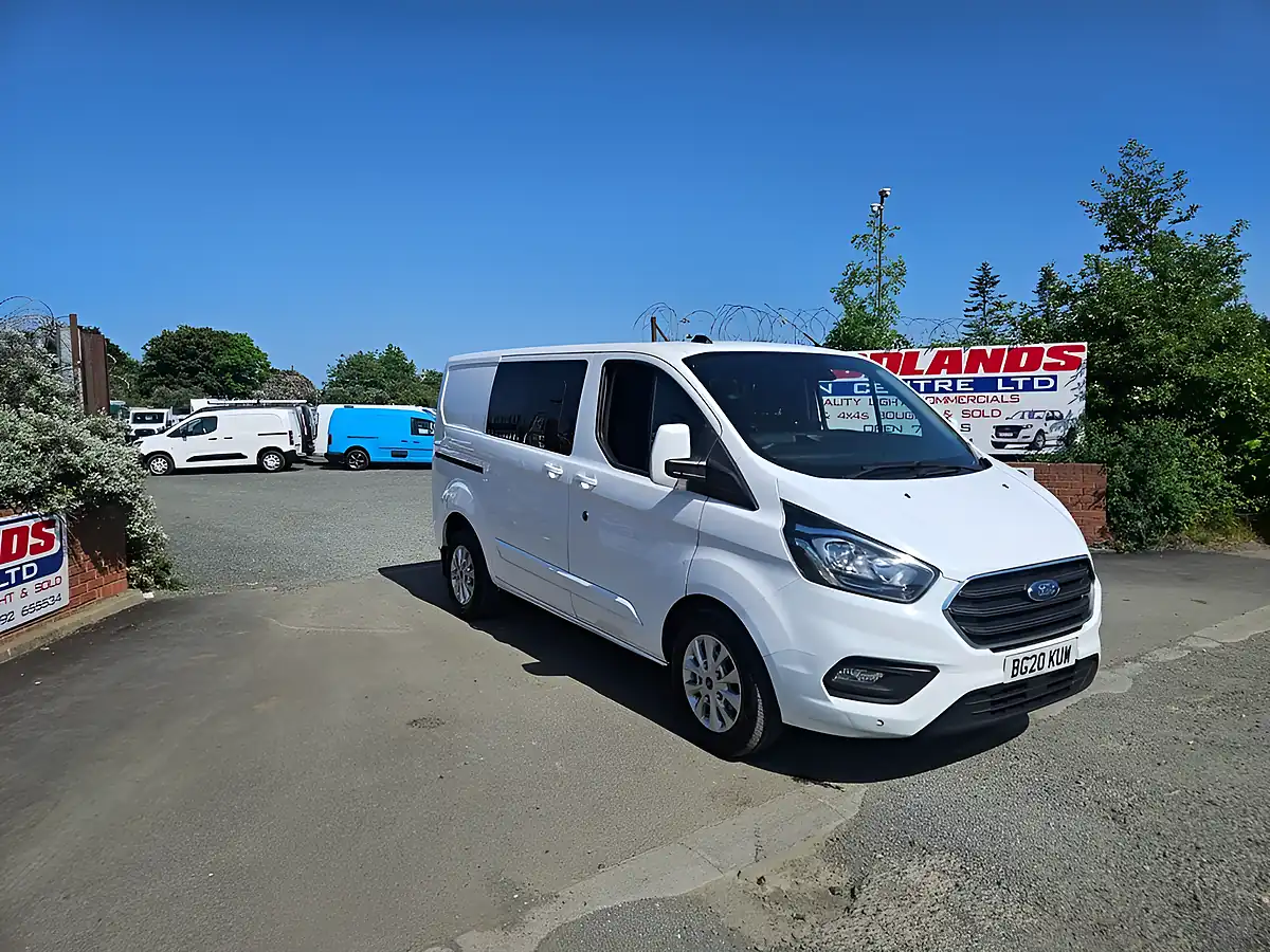 Used 2020 Ford Transit Custom 320 Limited Crew Van White - Front View