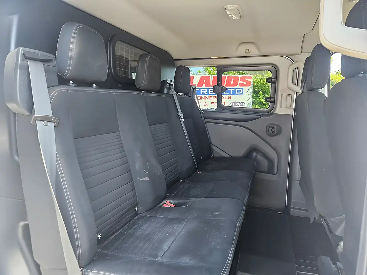 Used 2020 Ford Transit Custom 320 Limited Crew Van White - Interior and Exterior details 10