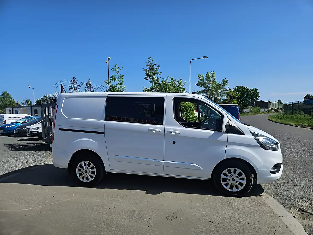 Used 2020 Ford Transit Custom 320 Limited Crew Van White - Interior and Exterior details 2