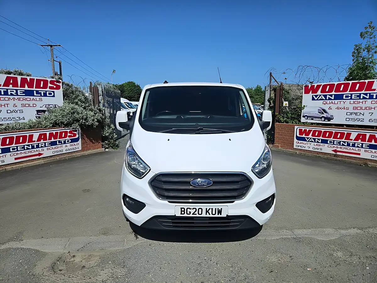Used 2020 Ford Transit Custom 320 Limited Crew Van White - Interior and Exterior details 3