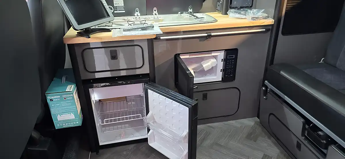 Used 2020 Ford Transit Custom Campervan White - Interior and Exterior details 10