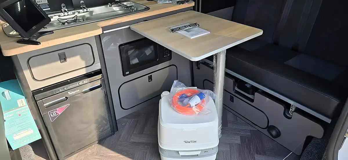Used 2020 Ford Transit Custom Campervan White - Interior and Exterior details 19