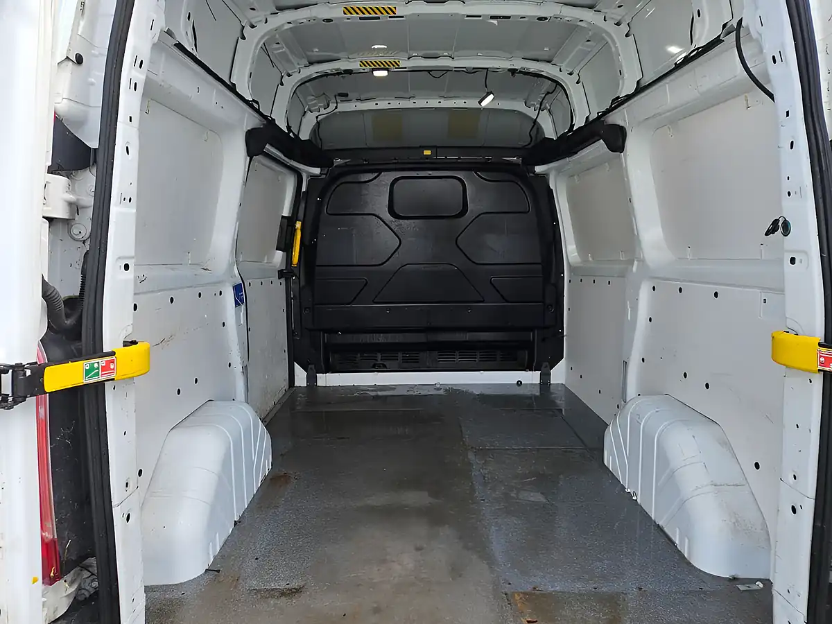 Used 2020 Ford Transit Custom Leader High Top White - Interior and Exterior details 10