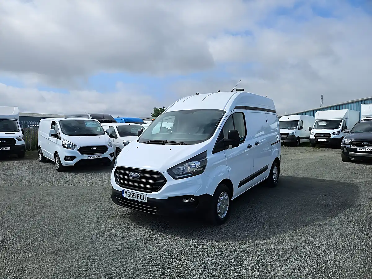 Used 2020 Ford Transit Custom Leader High Top White - Interior and Exterior details 4