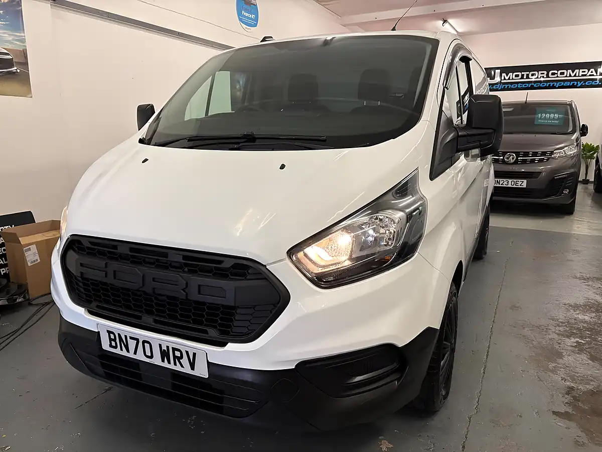 Used 2020 Ford Transit Custom Leader L1 H1 White - Interior and Exterior details 6