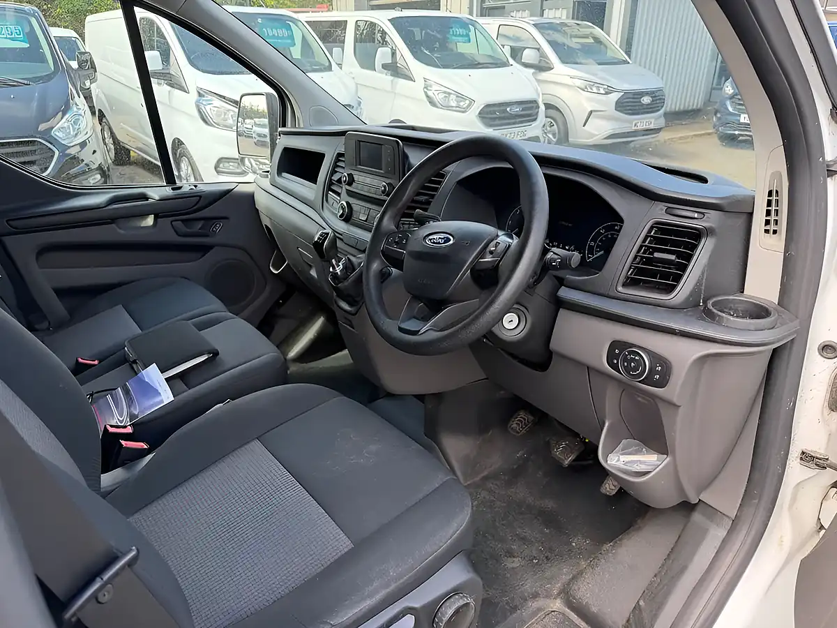 Used 2020 Ford Transit Custom Leader White - Interior and Exterior details 3