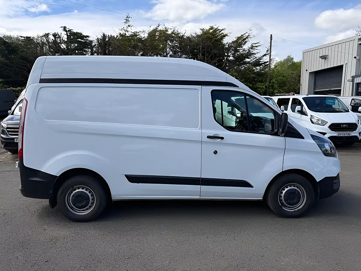 Used 2020 Ford Transit Custom Leader White - Interior and Exterior details 9