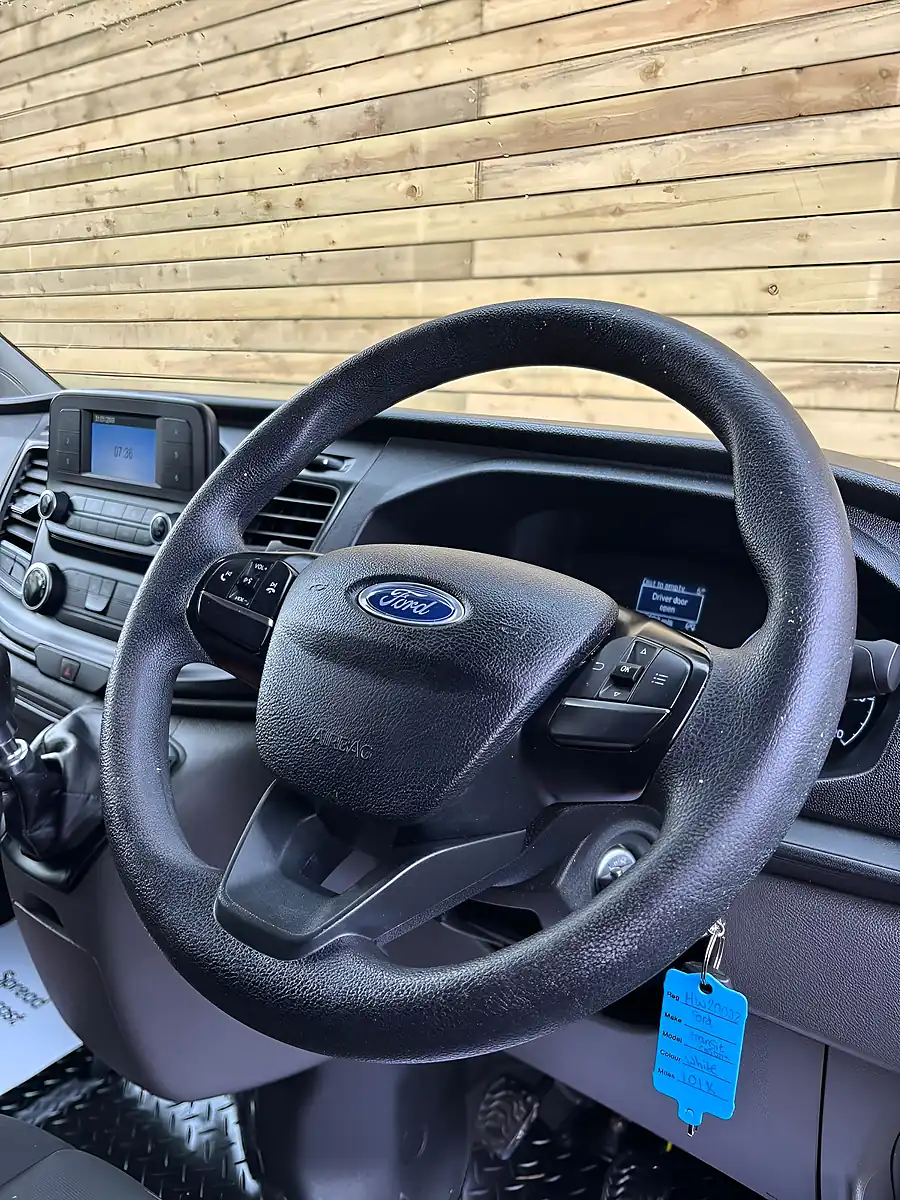 Used 2020 Ford Transit Custom Leader White - Interior and Exterior details 11