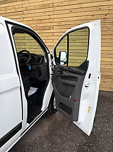 Used 2020 Ford Transit Custom Leader White - Interior and Exterior details 9