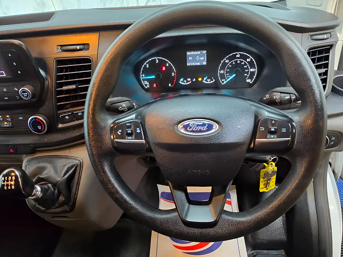 Used 2020 Ford Transit Custom Leader White - Interior and Exterior details 11
