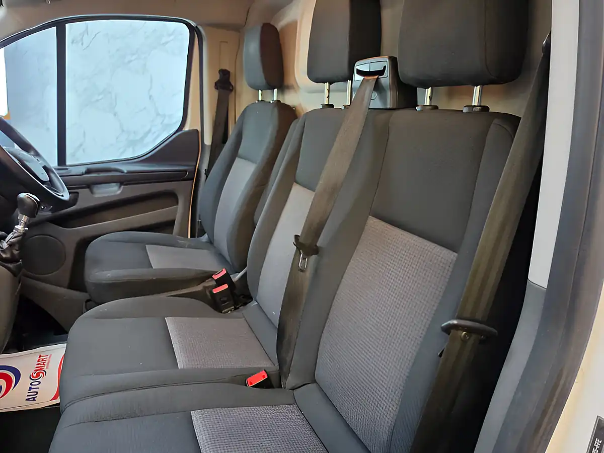 Used 2020 Ford Transit Custom Leader White - Interior and Exterior details 12