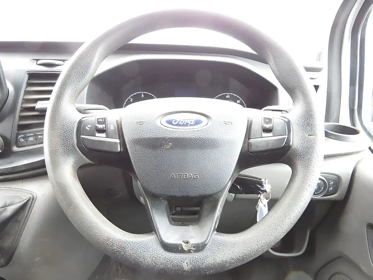 Used 2020 Ford Transit Custom Leader White - Interior and Exterior details 17