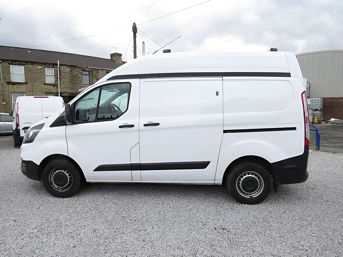 Used 2020 Ford Transit Custom Leader White - Interior and Exterior details 7
