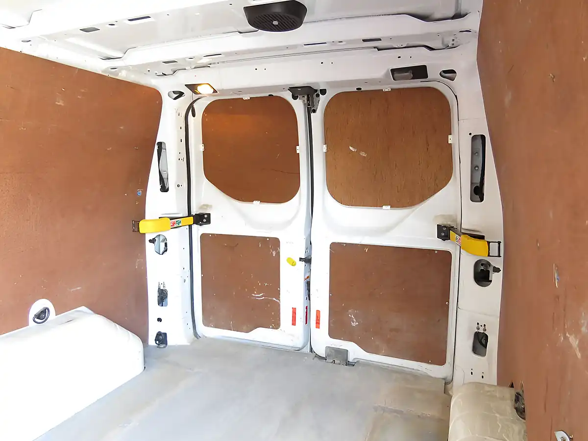 Used 2020 Ford Transit Custom Leader White - Interior and Exterior details 11